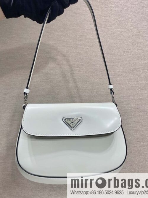 wsxc1726841832605_0-800x800prgwu4b0hbn159736_20250705145833.jpg PRADA 🎉 new armpit bag 🎉 2022 new color medieval armpit bag 😘 1BD311