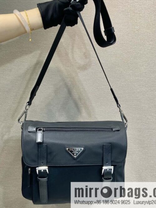 wsxc1726842035607_0-800x800xi5q1bnif40159724_20250705145810.jpg PRADA 🎉 new mailman bag 🎉 2VD071 plus belt