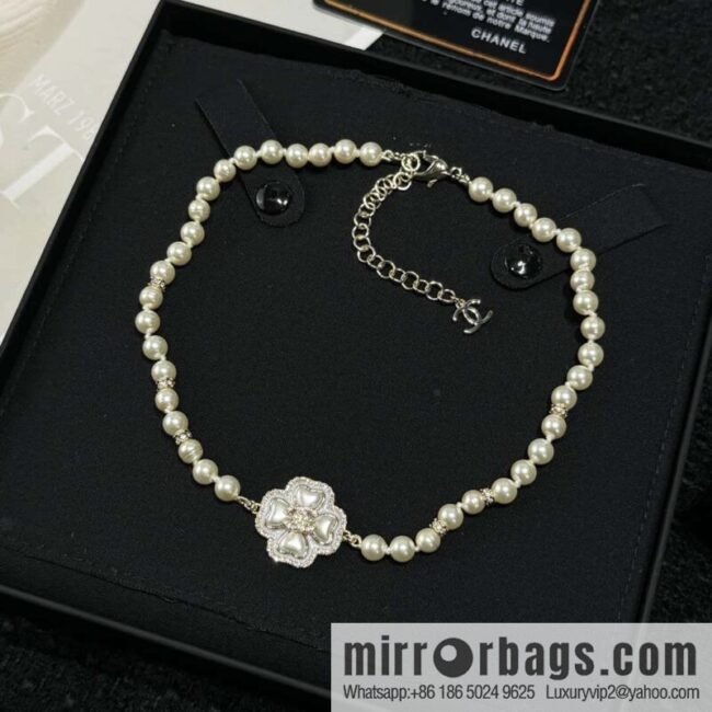 ❗️New ❗️☀️ New ☑️ Chanel Clover Pearl Necklace ☀️