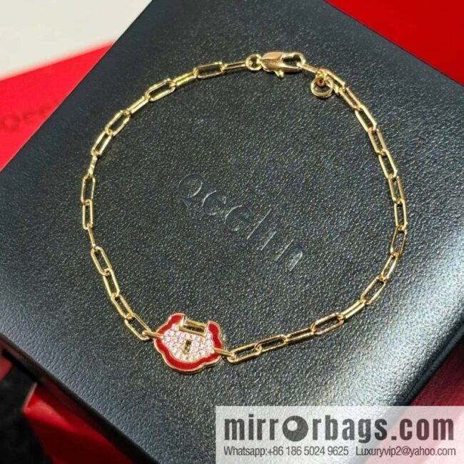 Qeelin Yu Yi Ruyi lock bracelet