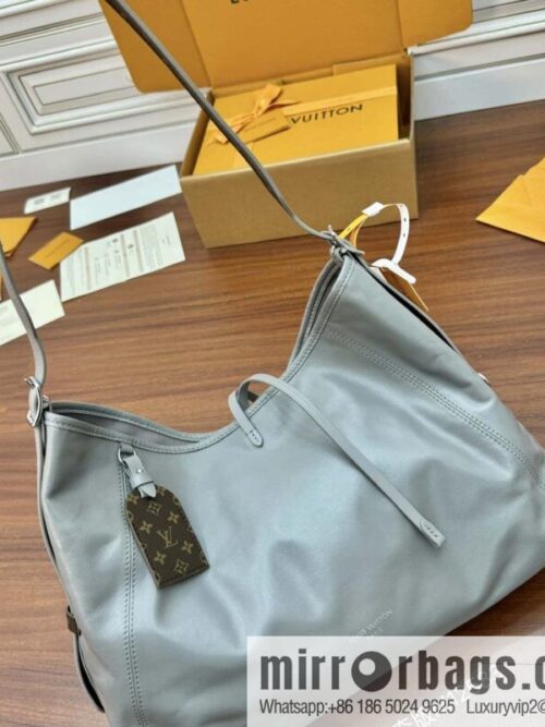 wsxc1727184476127_0-800x800wdz4iywu5if158854_20250705141816.jpg LV M12583 new CARRYALL DARK medium handbag of the season