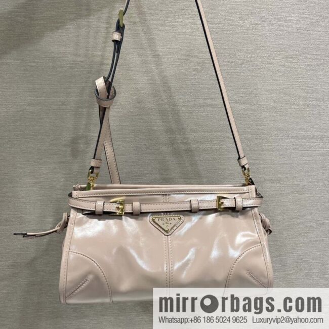 PRADA 🎉 LusSo lf oil wax leather 🎉 1BA215 messenger bag 🎉 pink