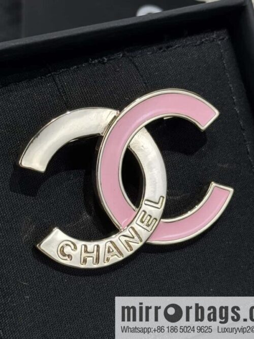 wsxc1727194794633_0-800x800wami2nc4vpr52101_20250630003902.jpg ❗️New ❗️ Chanel brooch ☀️ new ☑️ Chanel double c brooch ☀️