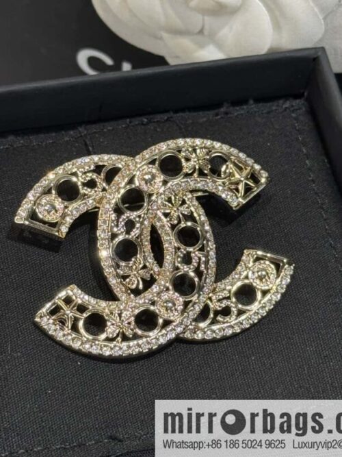 wsxc1727194796359_2-800x800yieq5v2gtzh52093_20250630003856.jpg ❗️New ❗️☀️ New ☑️ Chanel Double C Hollow Brooch ☀️