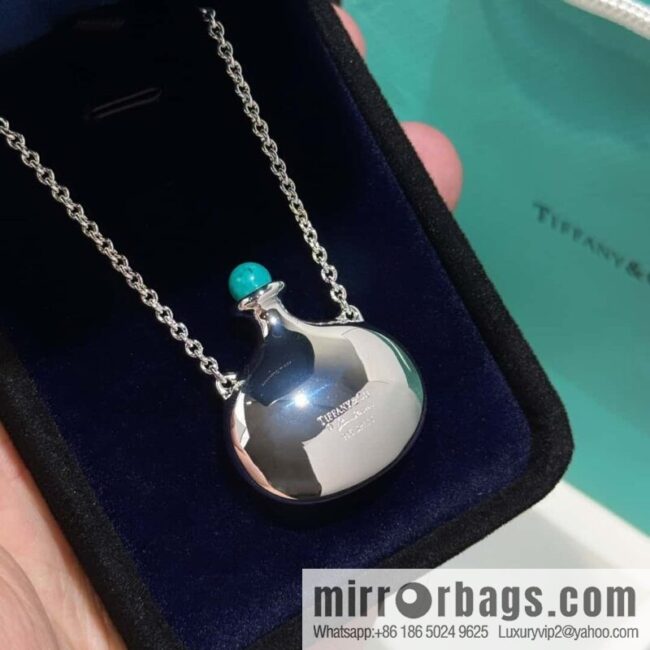 ❗️New ❗️ New ☑️ TIFFANY & Co. Glossy wine jug kettle necklace
