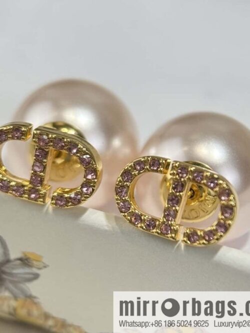 wsxc1727279693300_0-800x800w5ysy1jnw4m51996_20250630003802.jpg New ☑️ DIOR CD pink pearl stud earrings