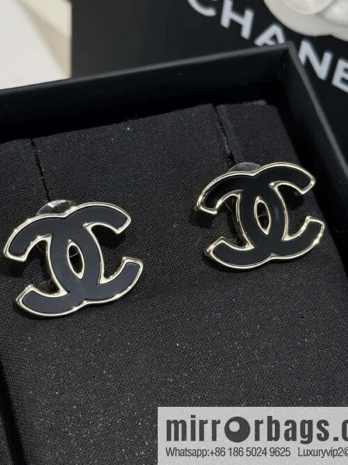wsxc1727279699106_0-800x800qcnpnur0zpo51972_20250630003744.jpg ❗️New ❗️☀️ new ☑️ chanel c1 double c black stud earrings ☀️