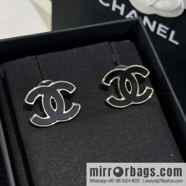 ❗️New ❗️☀️ new ☑️ chanel c1 double c black stud earrings ☀️
