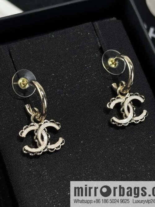 wsxc1727279704780_0-800x800fs1e20g1zcx51948_20250630003720.jpg ❗️New ❗️☀️ new ☑️ chanel c2 double c lace edge stud earrings ☀️