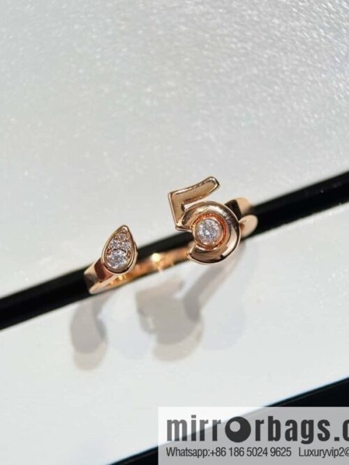 wsxc1727279711624_4-800x800yv4phnbjndg51932_20250630003707.jpg ❗️New ❗️☀️ New ☑️ Chanel COCO series 5-character ring ☀️