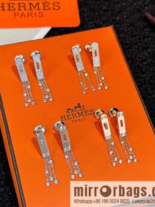 wsxc1727279730797_0-800x800bvkfvs23swi51879_20250630003640.jpg ❗️New ❗️ full diamond new ☑️ Hermès HERMES fringed earrings