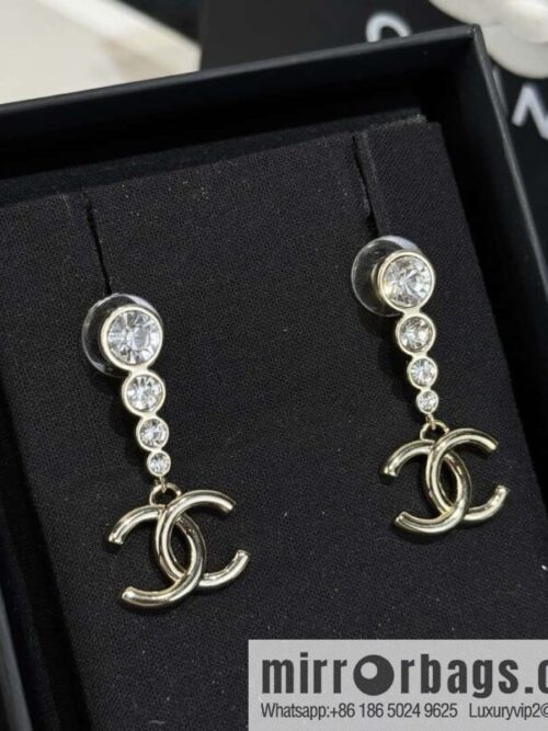 wsxc1727454883212_0-800x800f0utr33k0nw51759_20250630003532.jpg ❗️New ❗️☀️ new ☑️ chanel c2 double c round diamond stud earrings ☀️