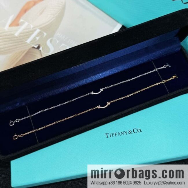 ❗️New ❗️ ☀️ Tiffany & co, classic smile bracelet ☀️