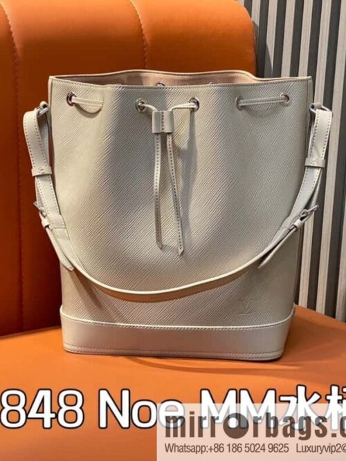 [Boutique‑grade] M12848 quartz white/large, water ripple bucket bag series Noe MM bucket bag