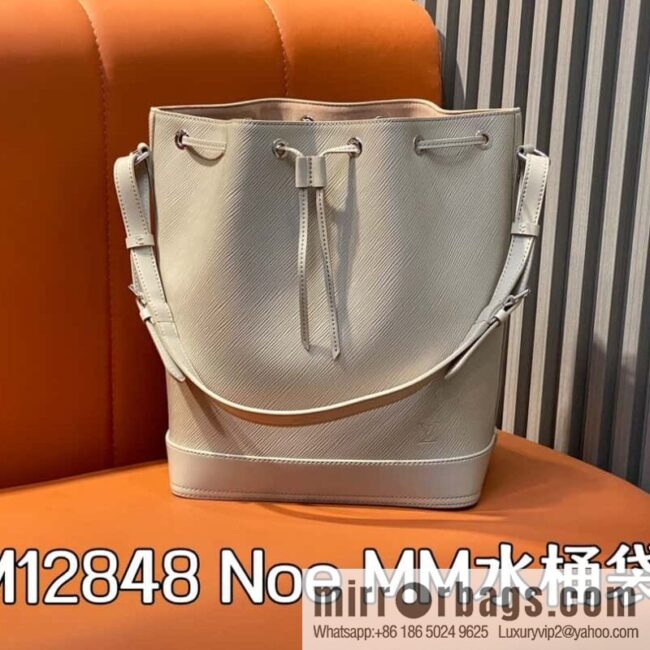 [Boutique‑grade] M12848 quartz white/large, water ripple bucket bag series Noe MM bucket bag