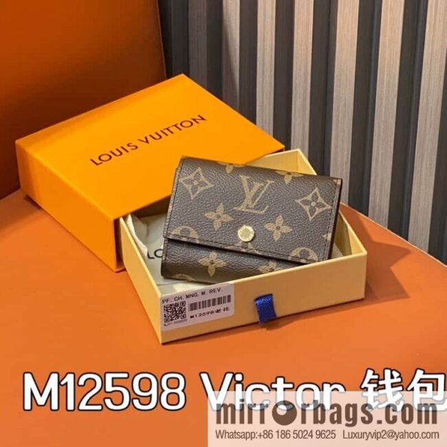 [Premium‑quality] M12598 presbyopia, three-fold wallet series Victor wallet