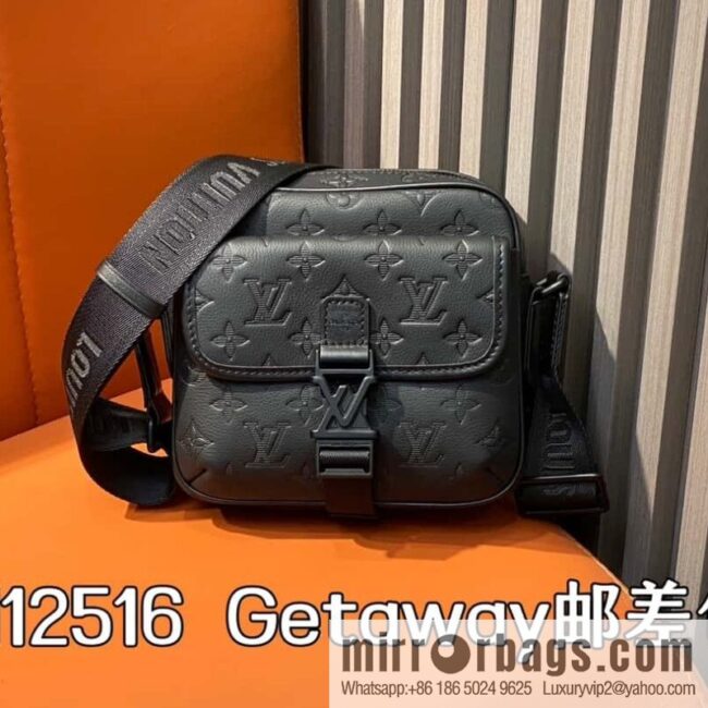 [Boutique‑grade] M12518 black flower, men\'s bag messenger bag series Getaway messenger bag