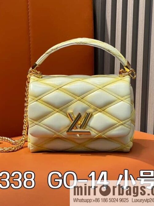 [Boutique‑grade] M12004 beige full leather, chain bag, diamond Twist series GO-14 small handbag