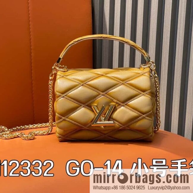 [Boutique‑grade] M12004 sand se full leather, chain bag diamond Twist series GO-14 small handbag