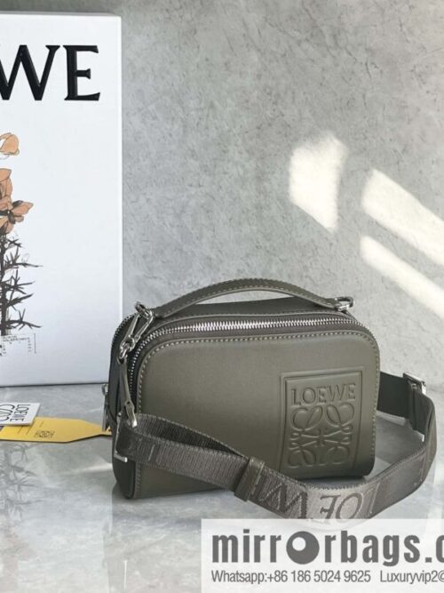 wsxc1729176015827_0-800x800q1o3kzmfumk149740_20250705075329.jpg LOEWE horizontal version, couple model, camera bag 0688 green.