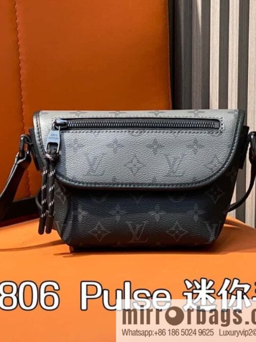 [Boutique‑grade] M12806 black flower/silver flower, men\'s bag messenger bag series Pulse mini handbag