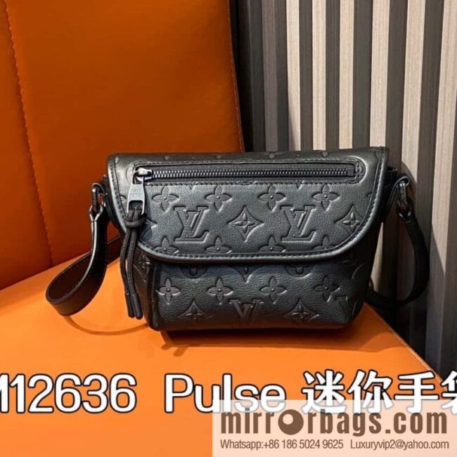 [Boutique‑grade] M12636 black full leather, men\'s bag messenger bag series Pulse mini handbag
