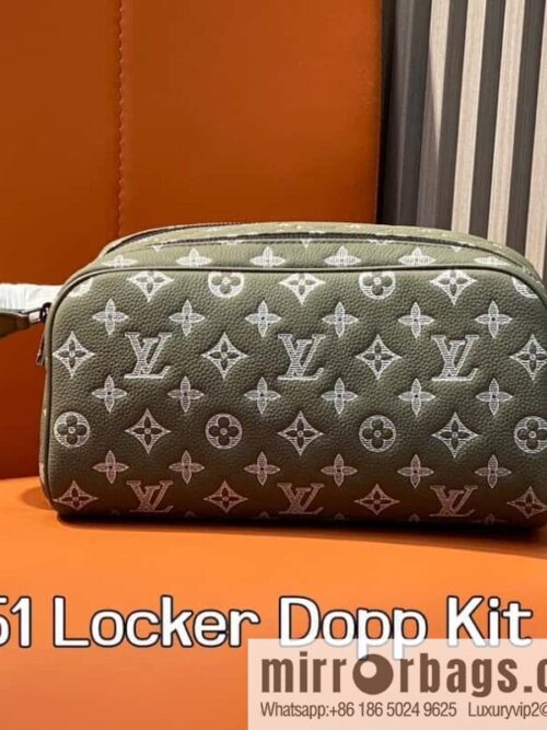 [Boutique‑grade] M12651 green silk screen printing, toilet bag cosmetic bag series Locker Dopp Kit toilet bag