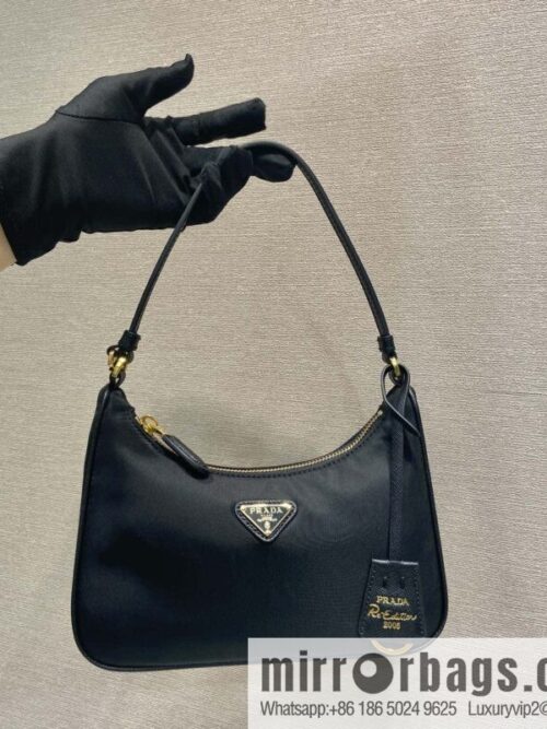 wsxc1729780386589_0-800x800eicjibjnfws146119_20250705052952.jpg PRADA 🎉 Hobo 🎉 1N 204 M Gold Hardware🎉🎉