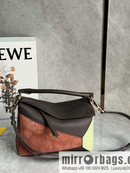 wsxc1729781656298_0-800x800bb1p0rswg2d146018_20250705052647.jpg LOEWE new suede puzzle shipped 🎉 0681