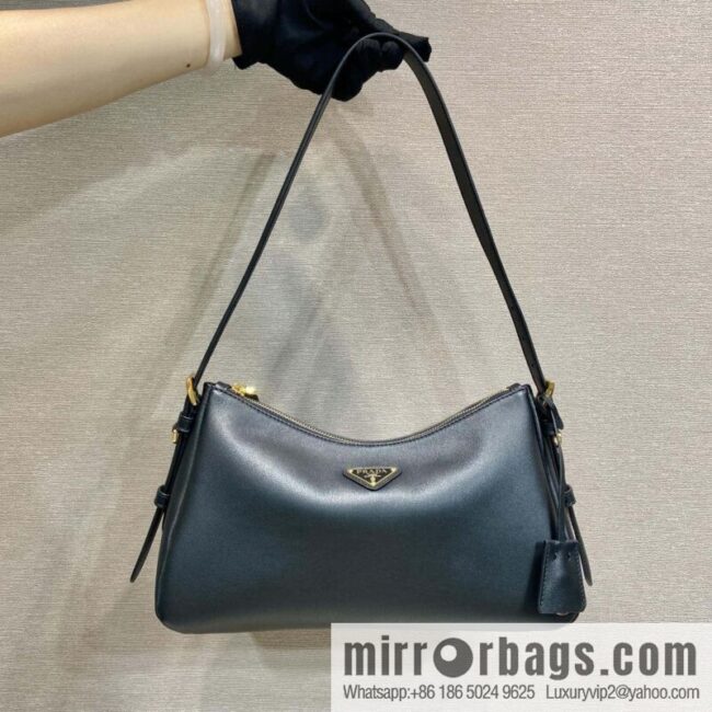 PRADA 🎉 new Aimee armpit bag 🎉 1BC229 small 🎉🎉 black