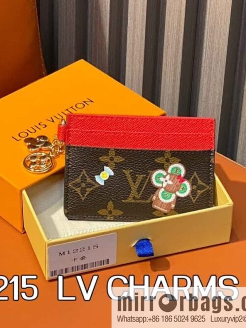 wsxc1730282366533_0-800x8003v1irtwohnk144965_20250705045420.jpg M12215 presbyopia red, Christmas card bag wallet series LV CHARMS card holder m12215 presbyopia/red