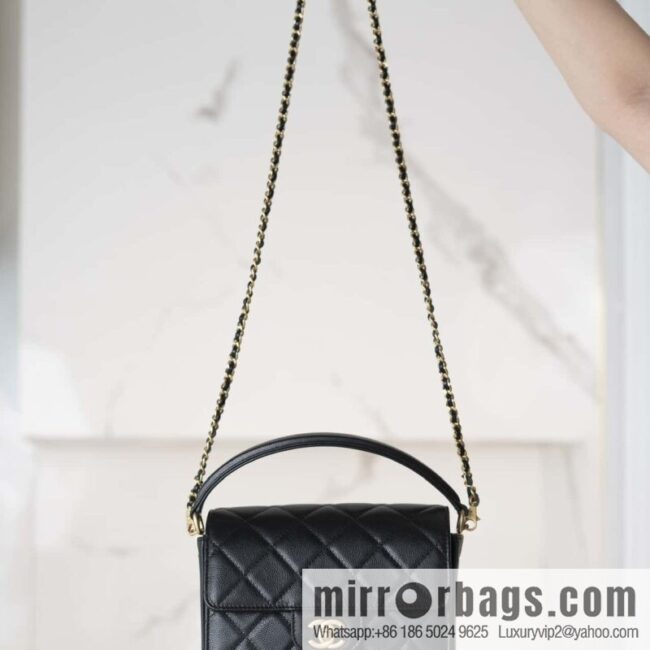 wsxc1730394410725_0-800x8001gul12jouqa142166_20250705031027.jpg 𝐂𝐇𝐀𝐍𝐄𝐋 24K CF Handle Cover Bag, Black, Small AS5165