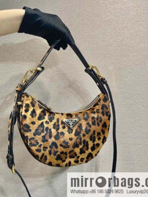 wsxc1731078163848_0-800x80014hcih34kwb141864_20250705024306.jpg PRADA 🎉 Moon handbag 🎉 1BC194 leopard print🎉
