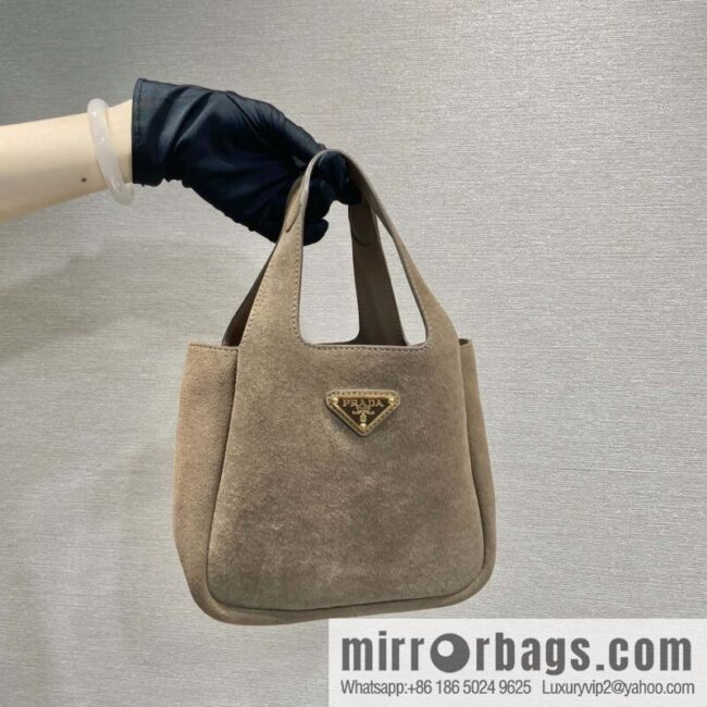 PRADA 🎉 mini basket 🎉 1BA349 frosted leather🎉🎉