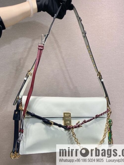 wsxc1731424634041_0-800x800nddzvnrepjp141437_20250705022420.jpg PRADA 🎉 new 🎉 1BD378 large 🎉🎉 white