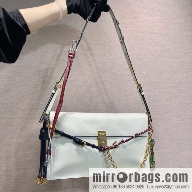 PRADA 🎉 new 🎉 1BD378 large 🎉🎉 white