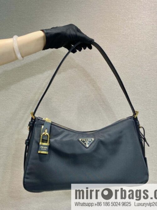wsxc1731425748713_0-800x800n5sv3wqrvy3141372_20250705022219.jpg PRADA 🎉 new 🎉 1BC232 nylon lock bag🎉