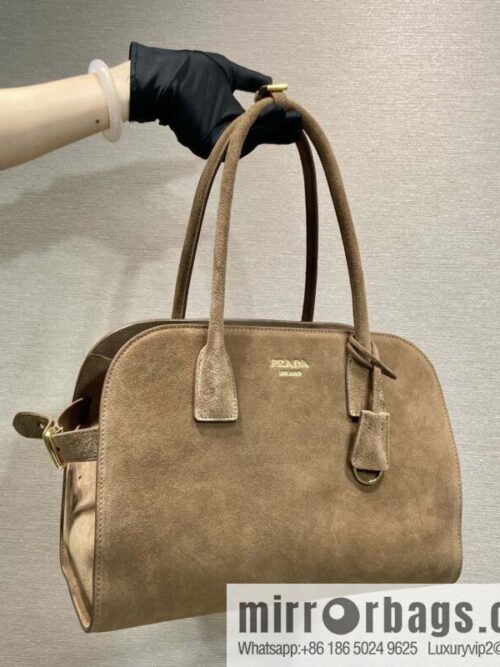 wsxc1731595056379_0-800x800wyqoqgkoy1z141072_20250705020712.jpg PRADA 🎉 matte pitot bag 🎉 1BG538🎉🎉