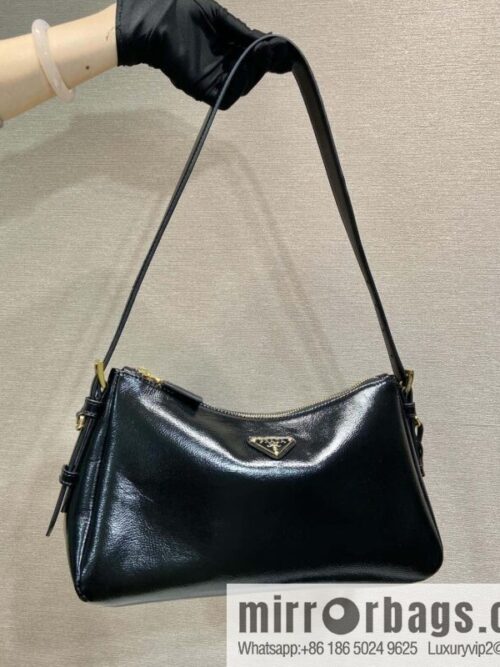 wsxc1731599146556_0-800x800z5i5znre1ul141041_20250705020612.jpg PRADA 🎉 new Aimee armpit bag 🎉 1BC229 wrinkled patent leather🎉🎉