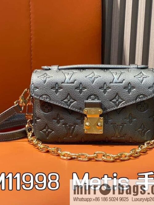 [Boutique‑grade] M11998 gun gray, full leather embossed chain messenger bag series Metis handbag