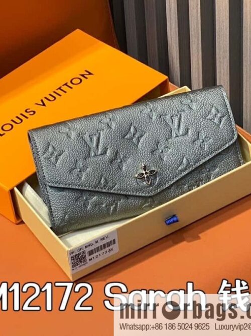 [Boutique‑grade] M12172 pearlescent gray full leather embossed, flip wallet series Sarah wallet