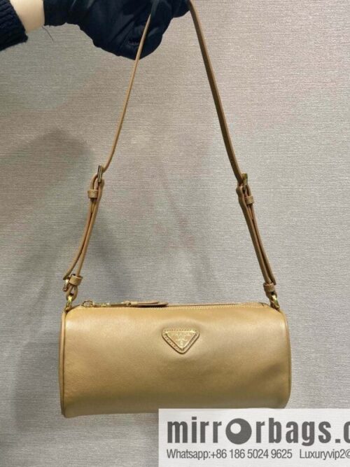 wsxc1732196376313_0-800x800rihoelleitw137576_20250704233909.jpg PRADA 🎉 new armpit bag 🎉 1NE058A calfskin/1BC239 🎉🎉 brown