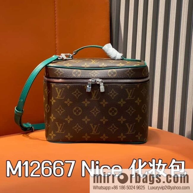 [Boutique‑grade] M12667 presbyopia green, medium cosmetic bag Nice cosmetic bag