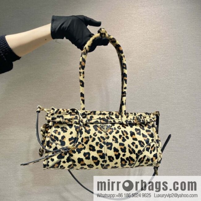 PRADA 🎉 LusSo lf printed leopard print 🎉 1BA426🎉🎉