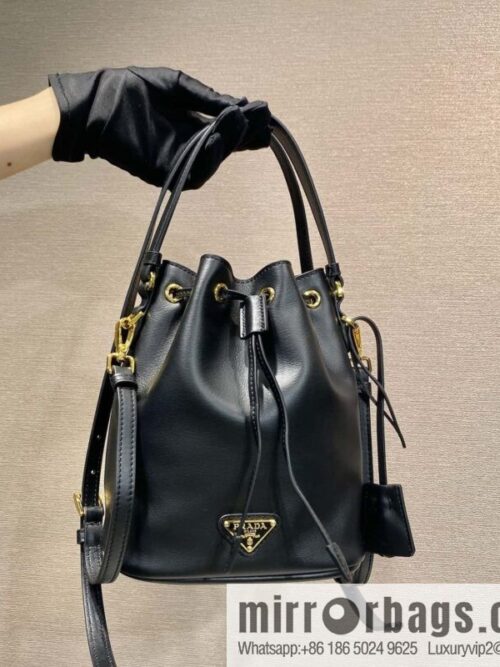 wsxc1734632494107_0-800x800er03k31tsla130321_20250702214056.jpg PRADA 🎉 calfskin bucket bag 🎉 1BE067 new product🎉🎉