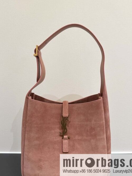 YSL 🆕 pink suede 𝗛𝗼𝗯𝗼 𝗟𝗘 𝟱𝗔𝟳 armpit bag 713938