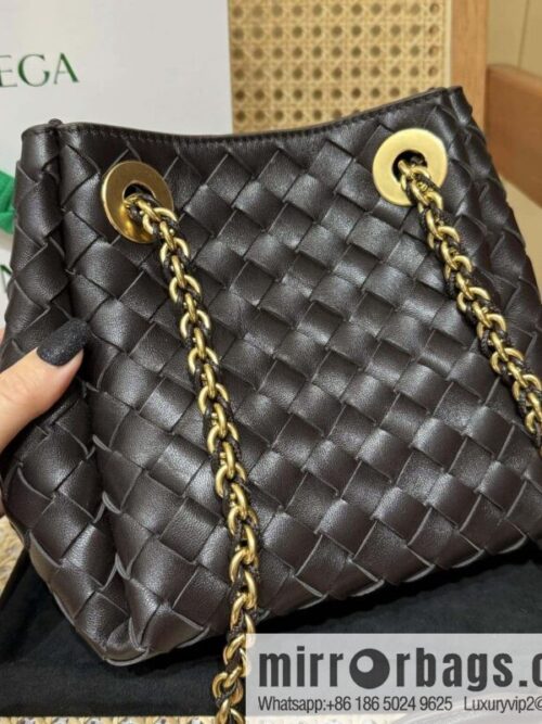 wsxc1735160653791_0-800x800wvrhkgrlib5126448_20250702194318.jpg BV Small Parachute Chain Bag, Chocolate Brown 817175