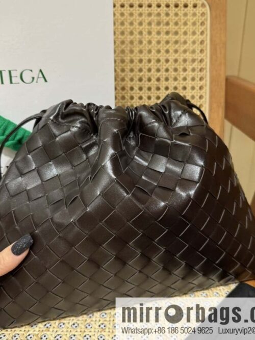 wsxc1735663408564_0-800x8003ofwhfpa4h4125629_20250702190303.jpg BV Medium Dustbag Clutch 796728 Chocolate Brown