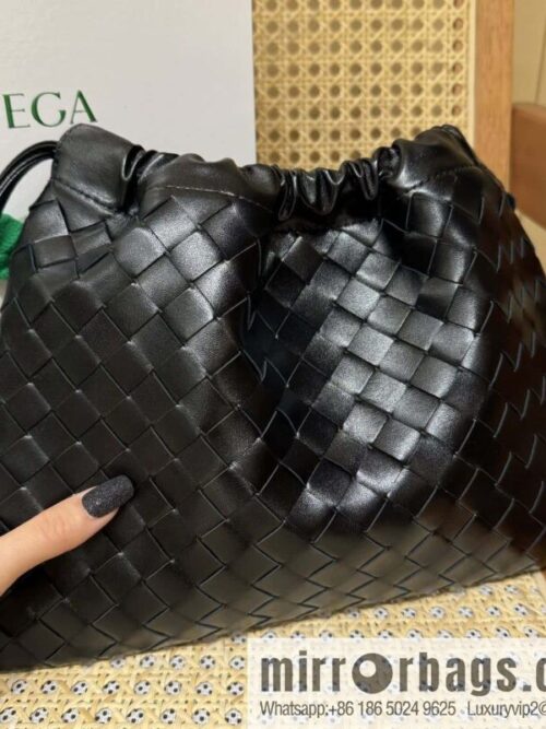 wsxc1735663516050_0-800x800sjawvz2flkf125609_20250702190045.jpg BV Medium Dustbag Clutch 796728 Black