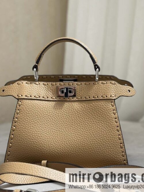 wsxc1735934582399_0-800x800a5w1onxz0aw121810_20250702161354.jpg FENDI peekaboo new series I see you petite model number 80133As brown